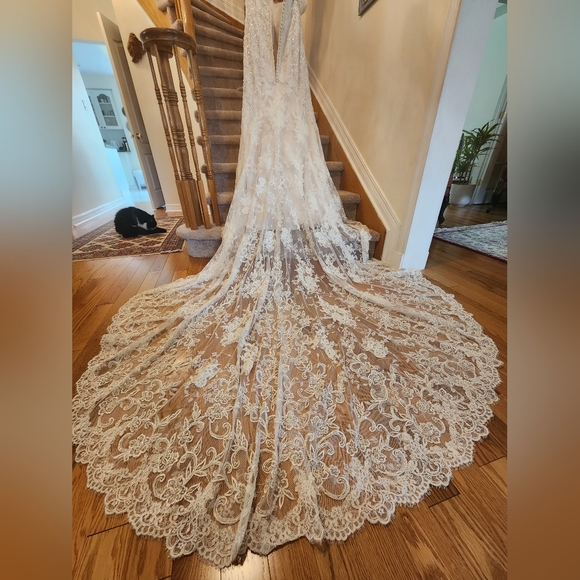 Bridal Wedding dress - Picture 8 of 9